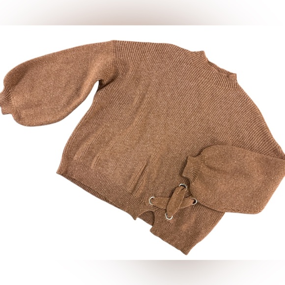 Kerisma Sweater - Picture 1 of 11